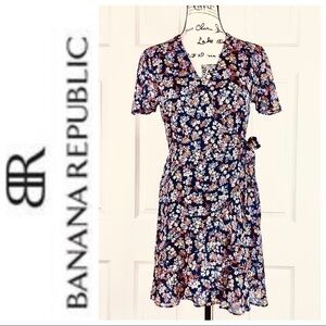 NWOT Banana Republic Floral Chiffon Wrap Dress